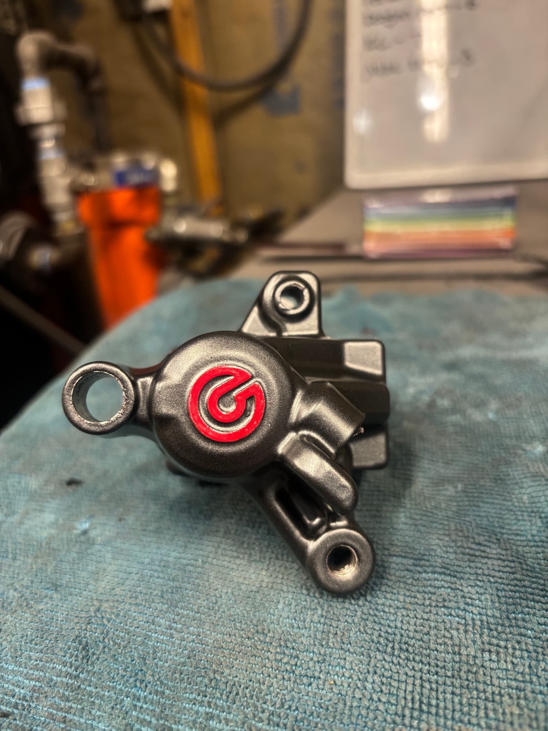 Gallery photos for 2-Tone Powder Coat on Brembo Brake Calipers for a Triumph 450: Image #2